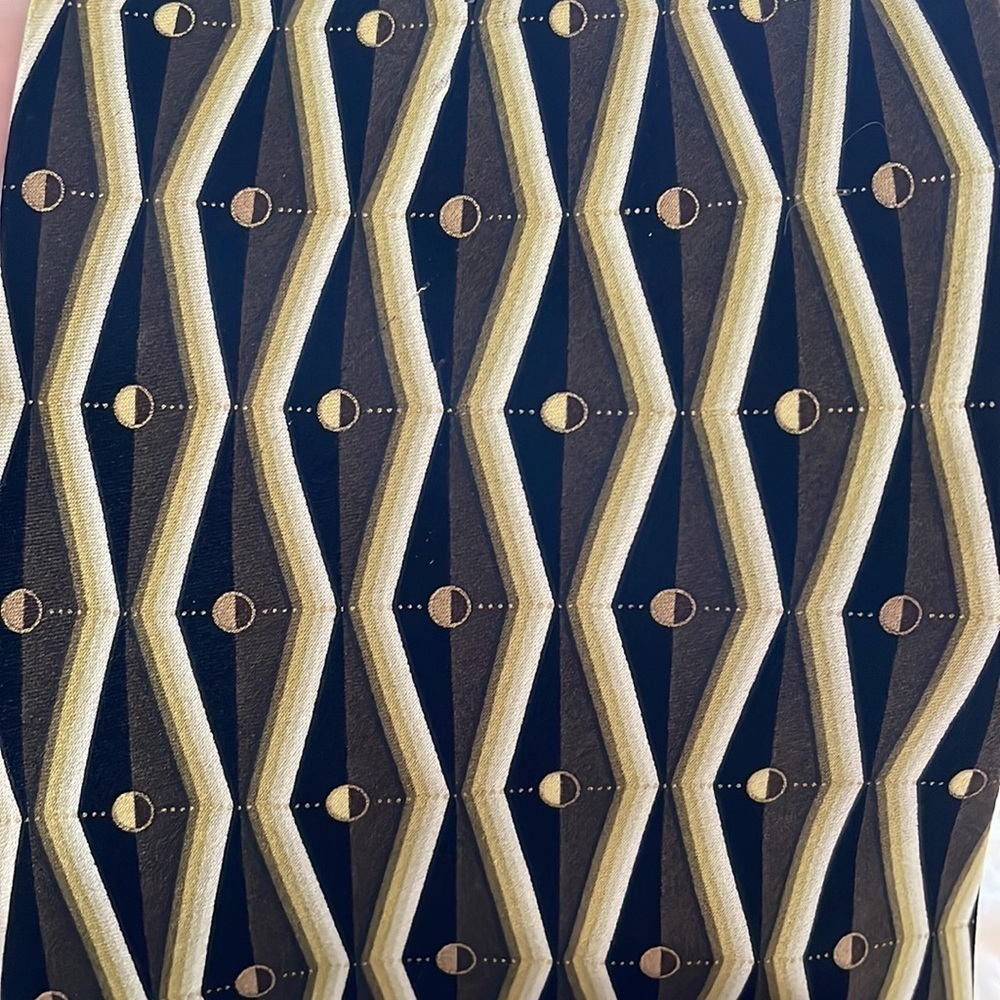 Kilburne & Finch - Fine Clothiers - 100% Silk Vintage Tie - Picture 5 of 5